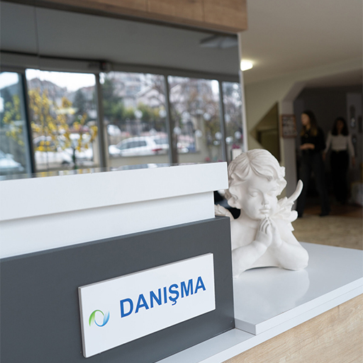 yasli bakim merkezi danisma alani